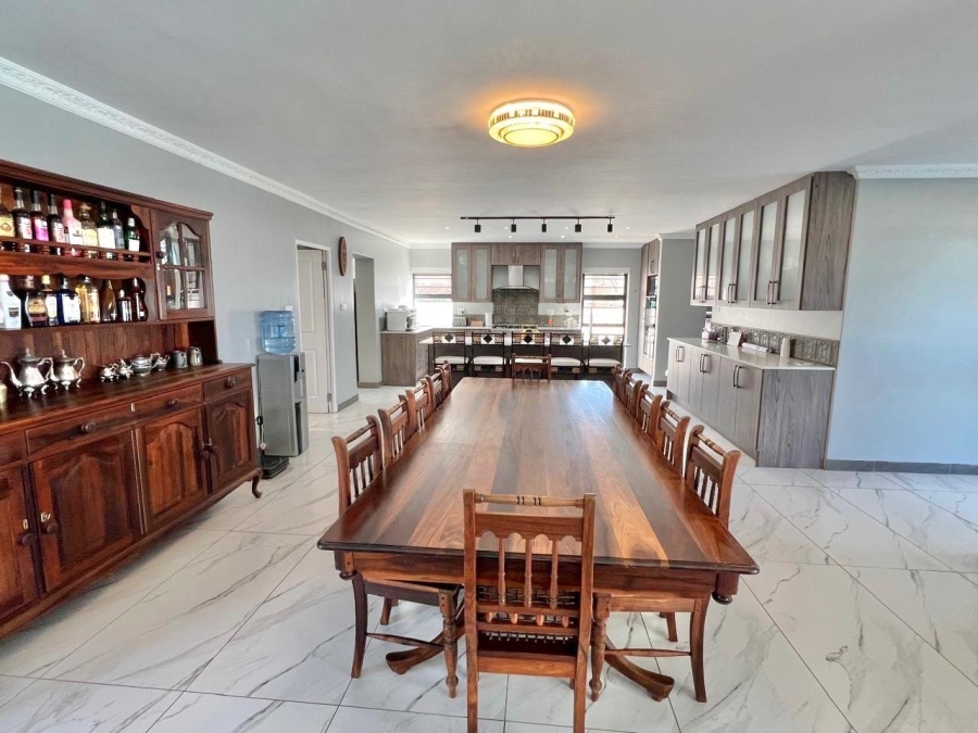 4 Bedroom Property for Sale in Wavecrest Eastern Cape